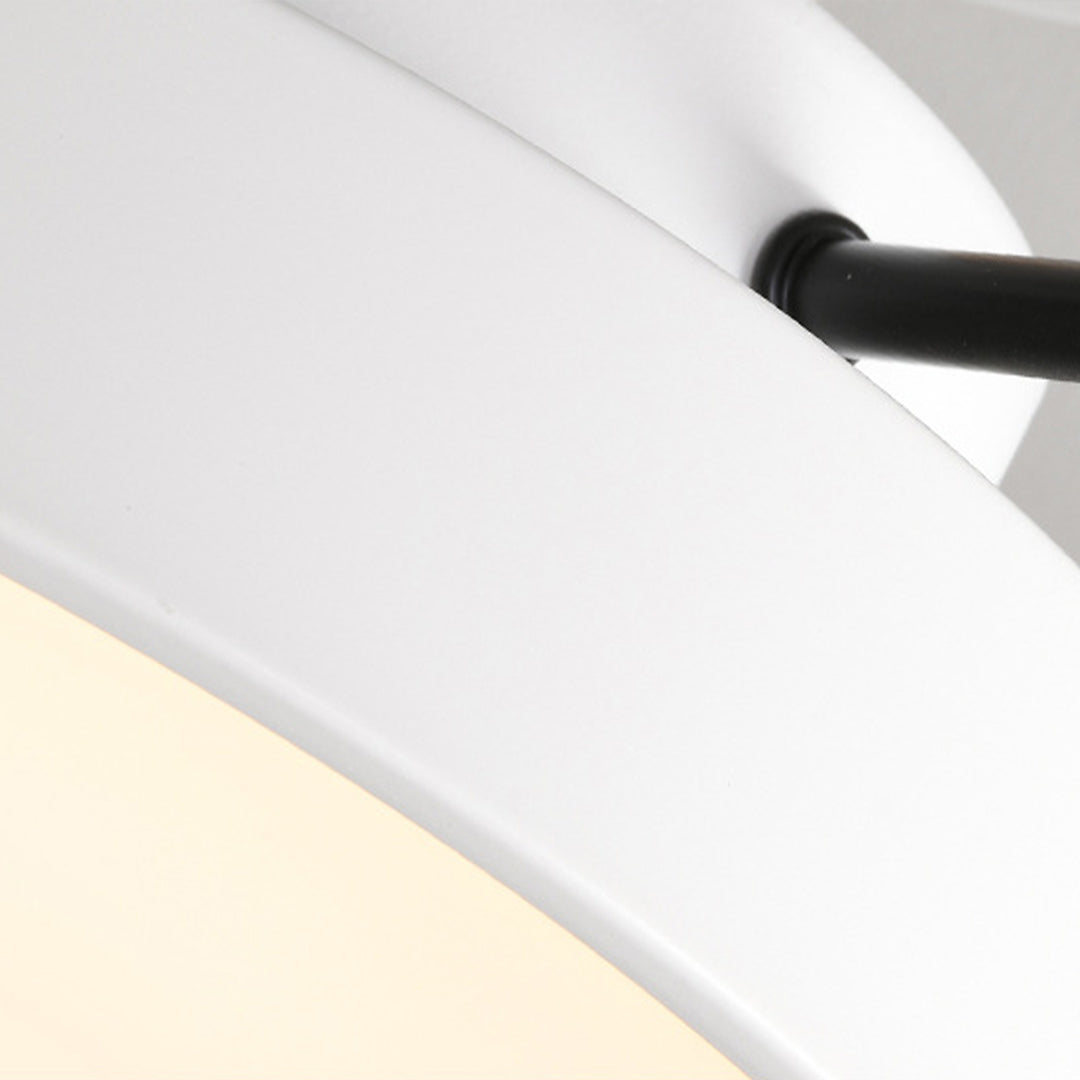Lina – Kunstvolle Deckenlampe aus Metall und Holz
