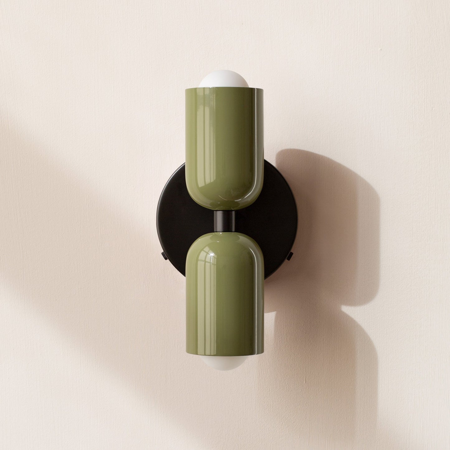 Vega – Nordic LED-Wandleuchte mit Doppelkopf-Design