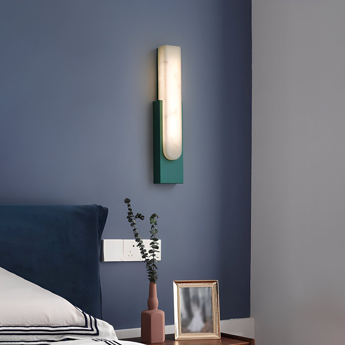 Alva – Moderne LED-Leuchte für die Wand