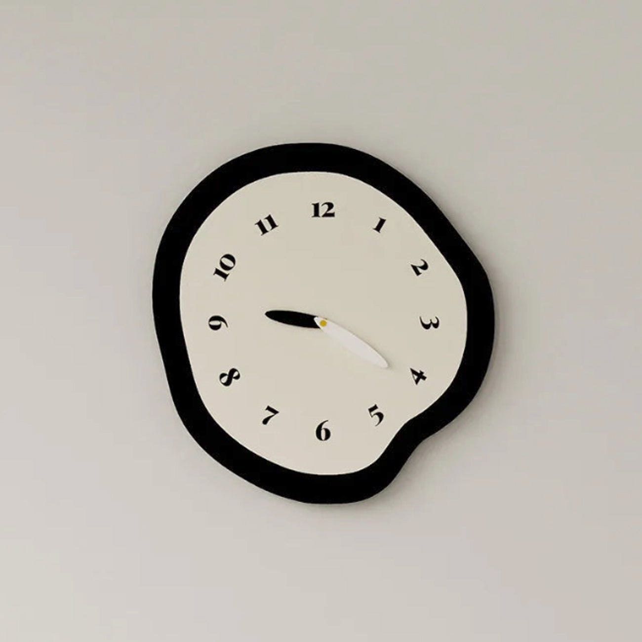 Kairo – Kreative unregelmäßige Uhr für die Wand