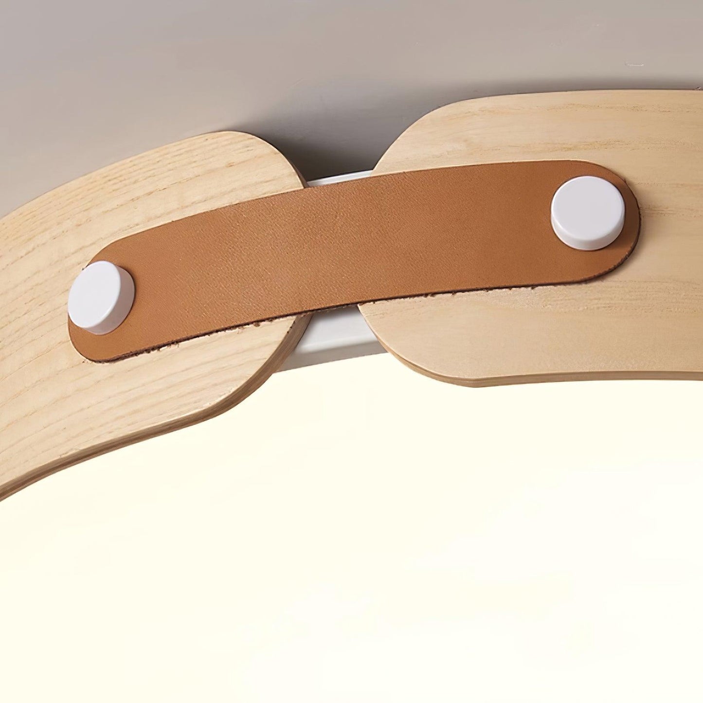 Aiwen – Deckenleuchte aus Holz