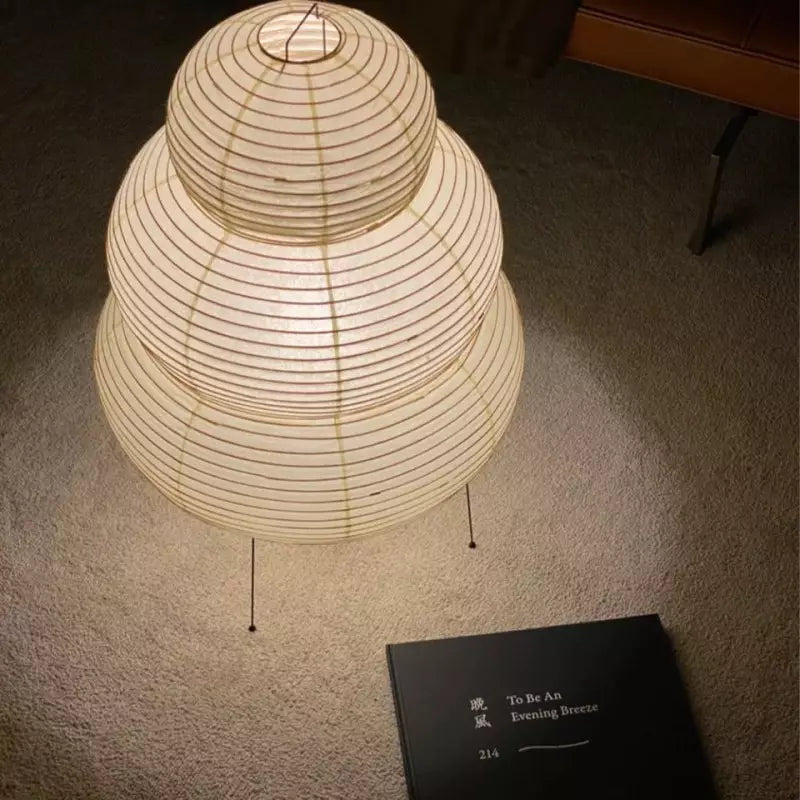 Takumi – Japan-Standlampe aus Xuan-Papier