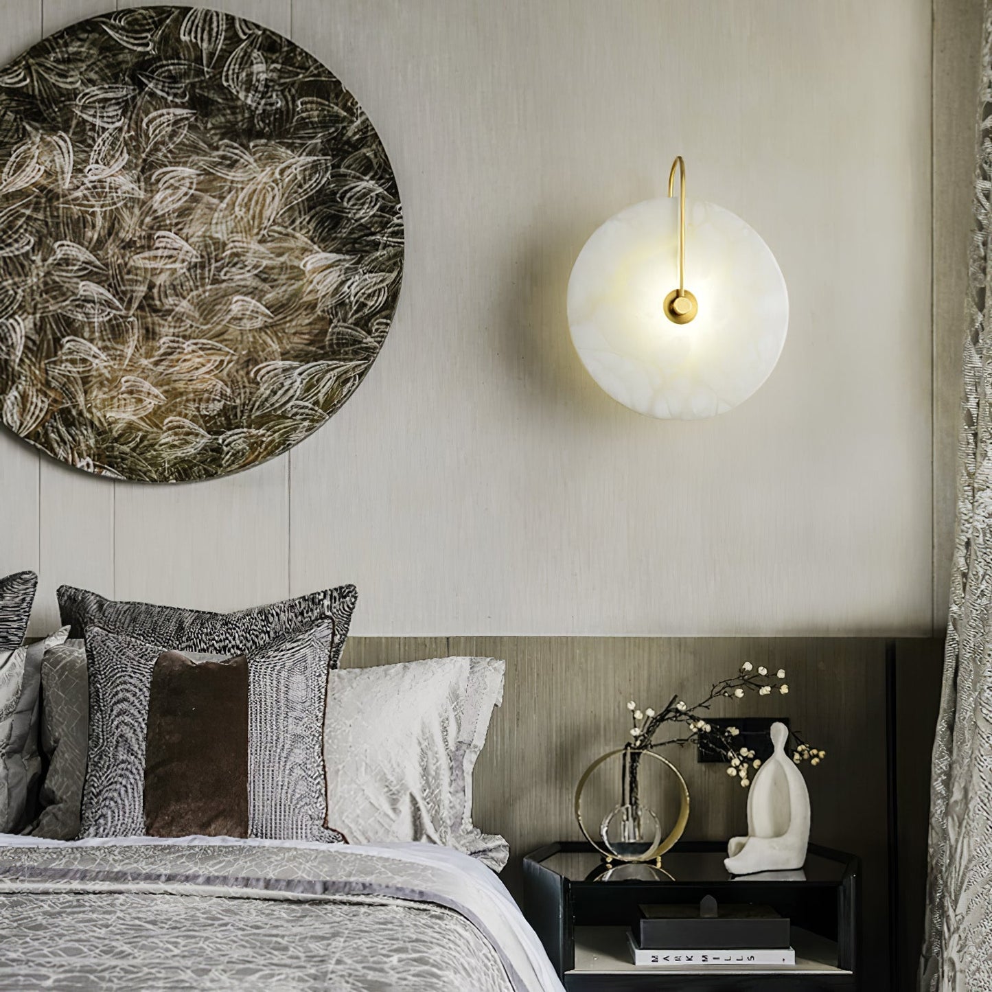 Aveline – LED-Wandlampe aus Alabasterstein