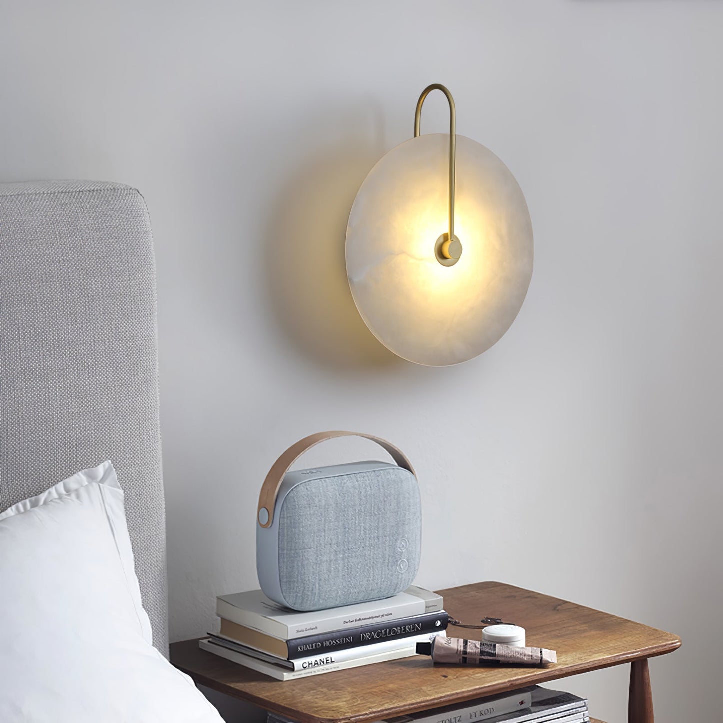 Aveline – LED-Wandlampe aus Alabasterstein