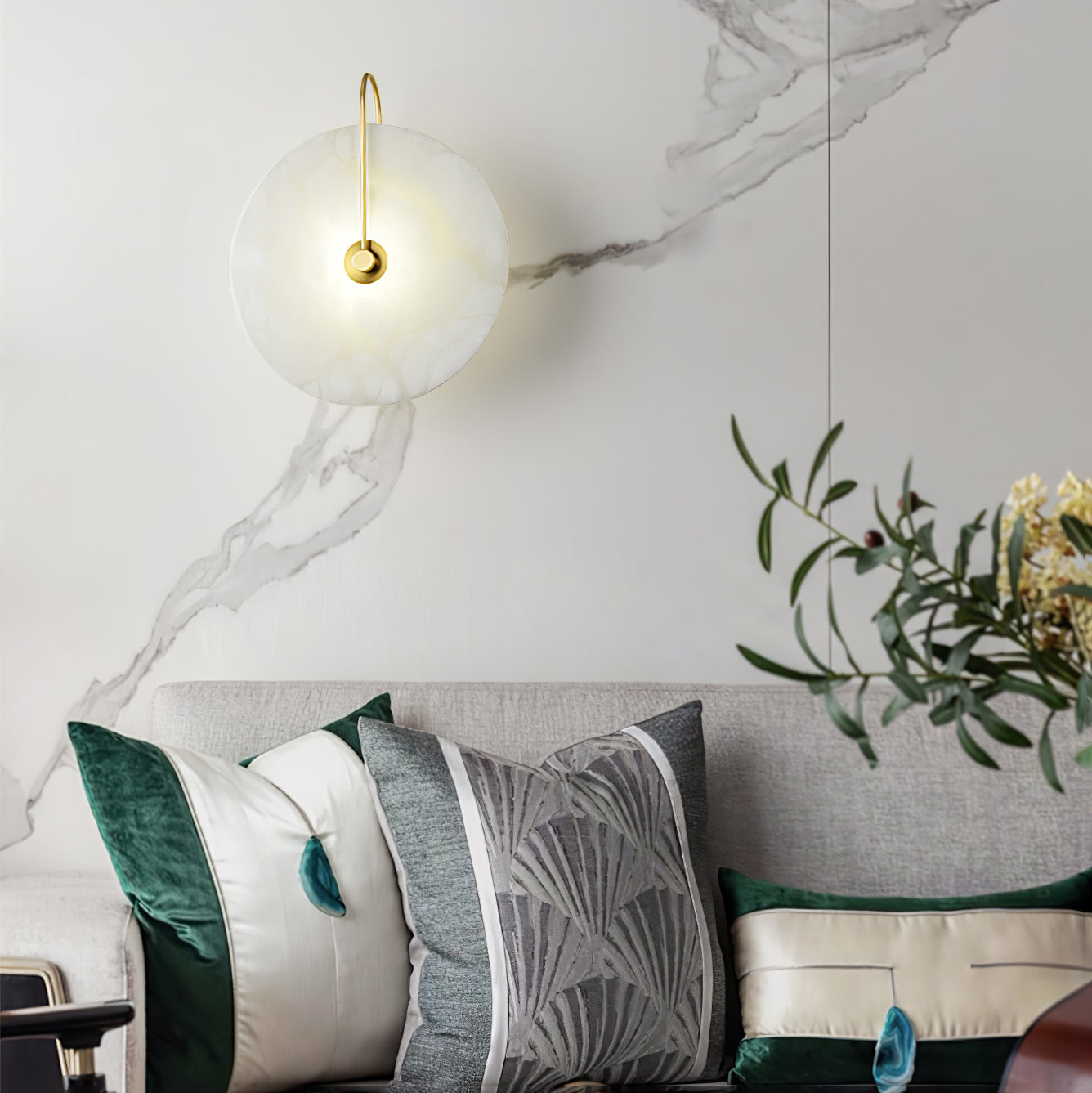 Aveline – LED-Wandlampe aus Alabasterstein
