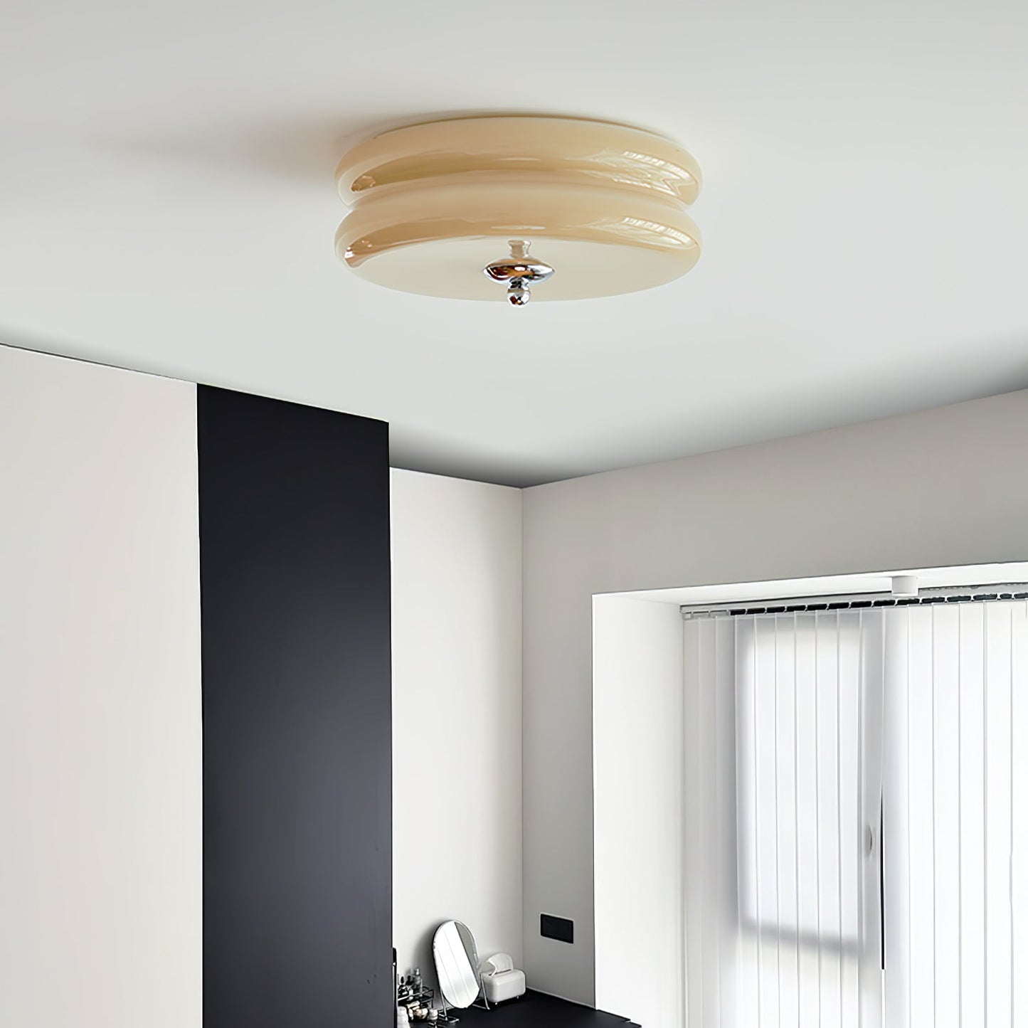 Amélie – Schlichte Deckenlampe im Cream-Stil