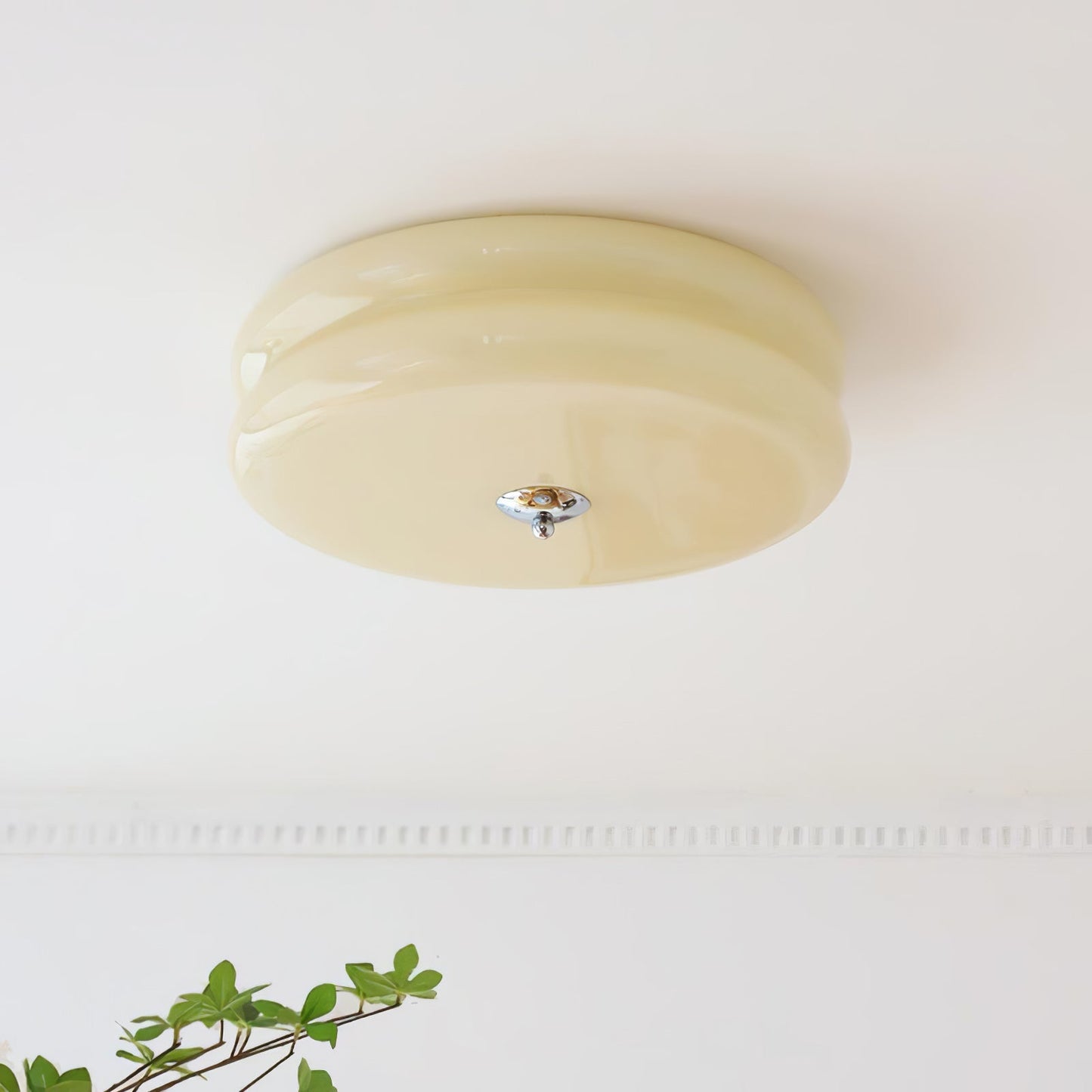 Amélie – Schlichte Deckenlampe im Cream-Stil