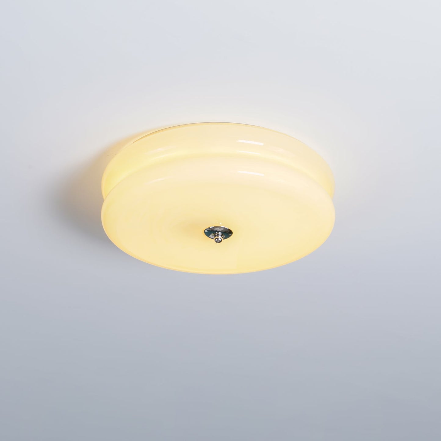 Amélie – Schlichte Deckenlampe im Cream-Stil
