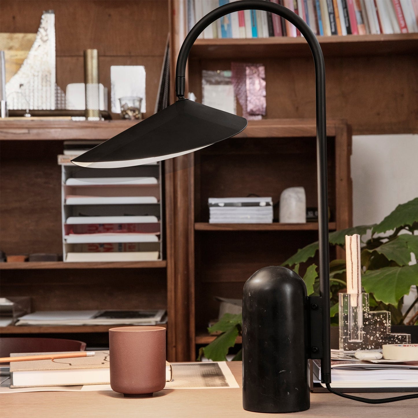 Mono – Tischlampe im europäischen Stil