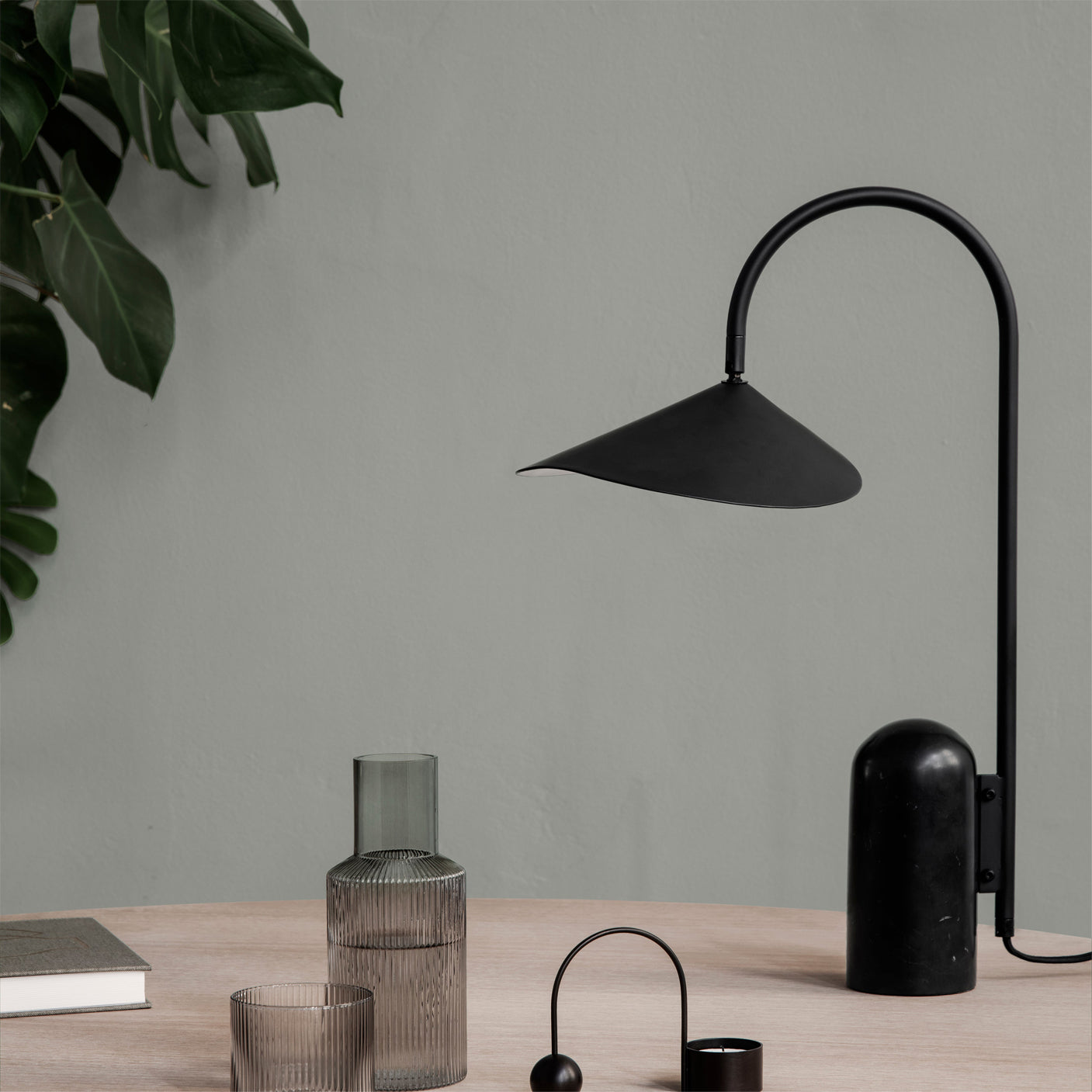 Mono – Tischlampe im europäischen Stil