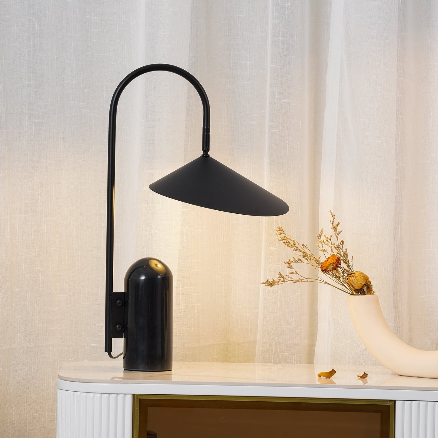 Mono – Tischlampe im europäischen Stil