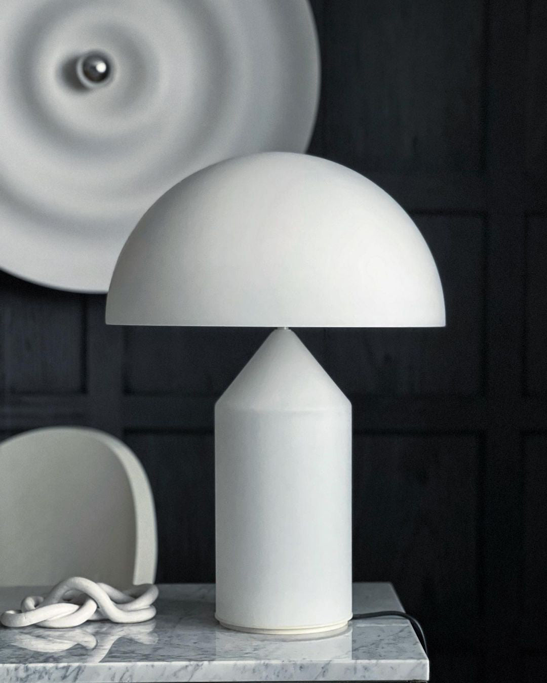 Stella – Metall-Tischlampe im Skulptur-Design
