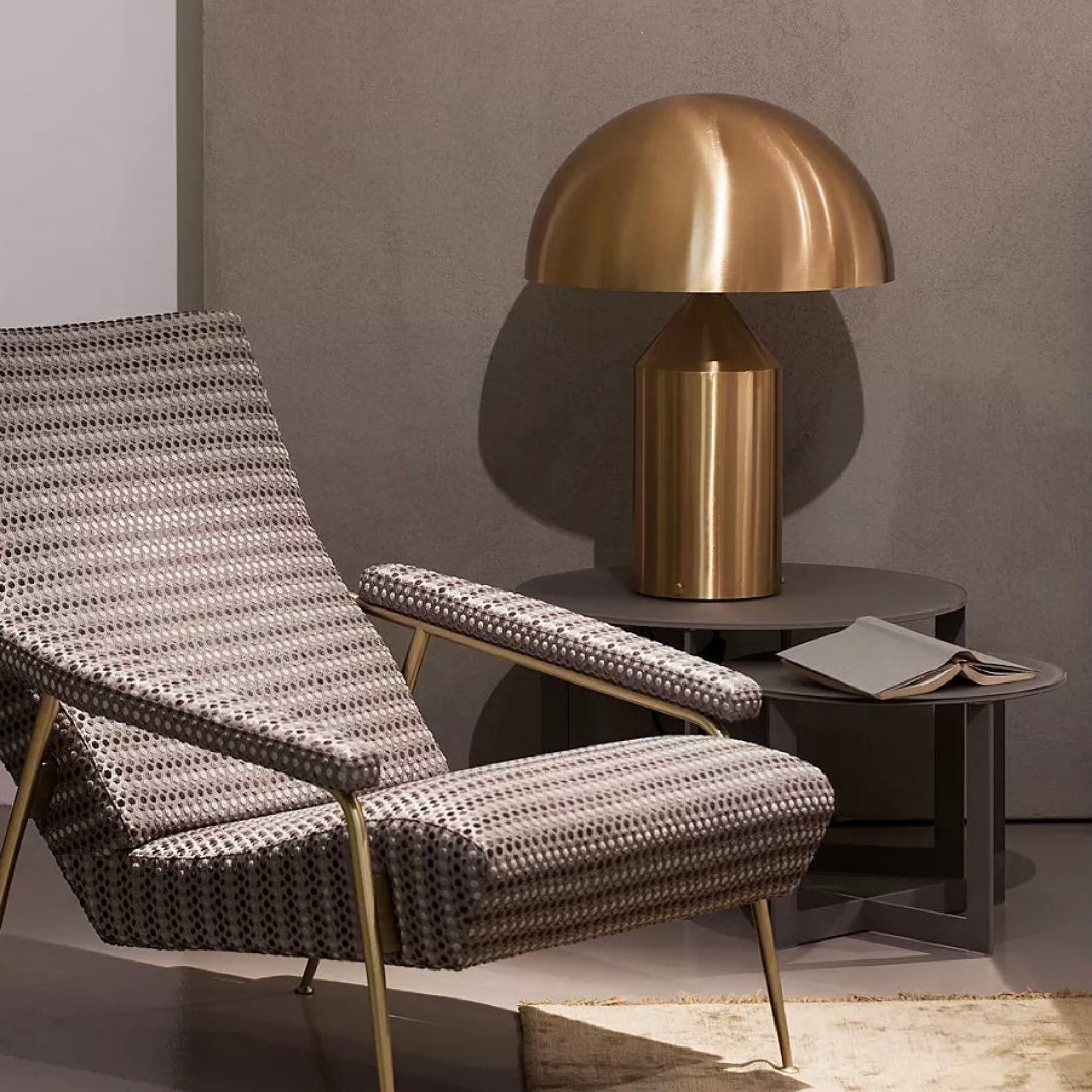 Stella – Metall-Tischlampe im Skulptur-Design