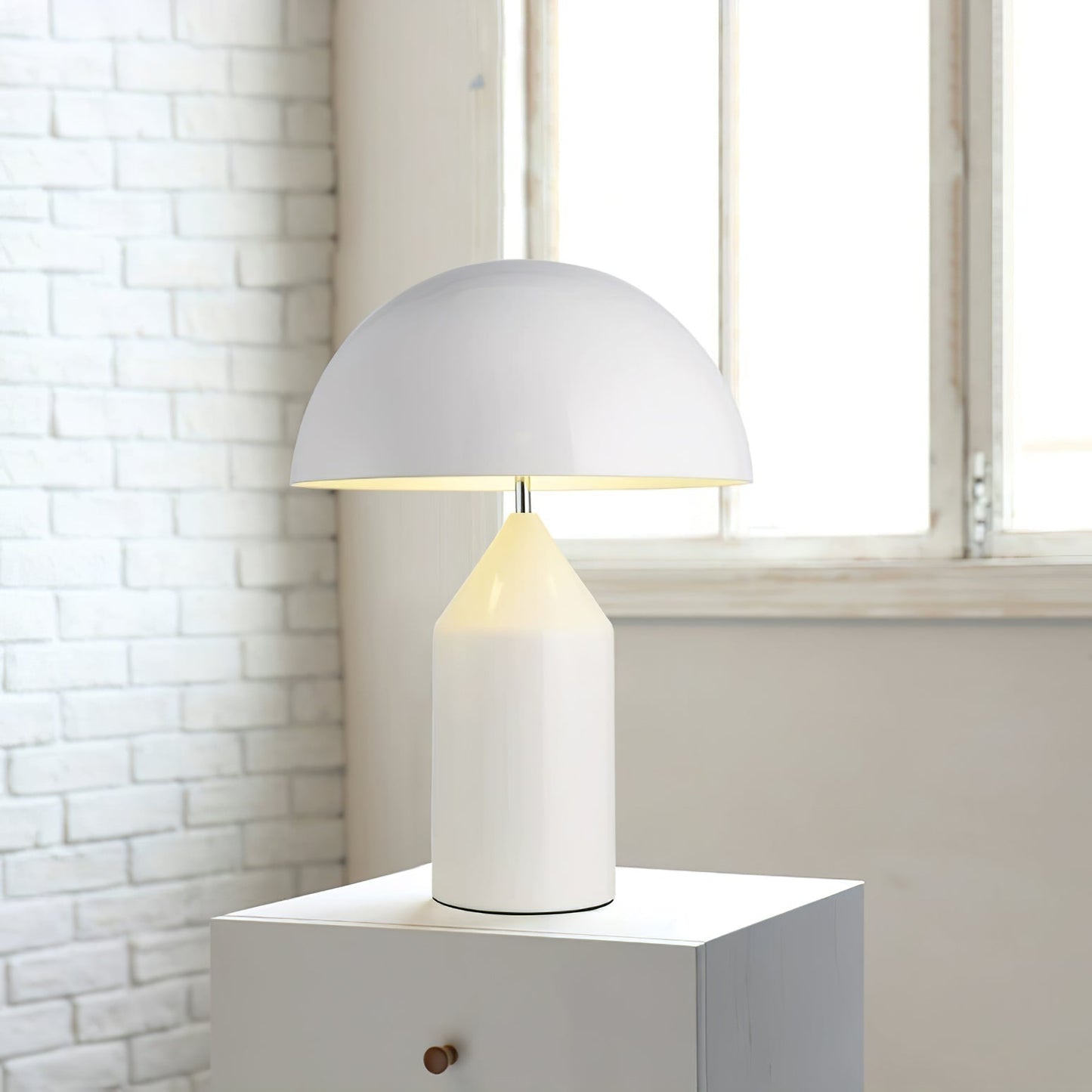 Stella – Metall-Tischlampe im Skulptur-Design