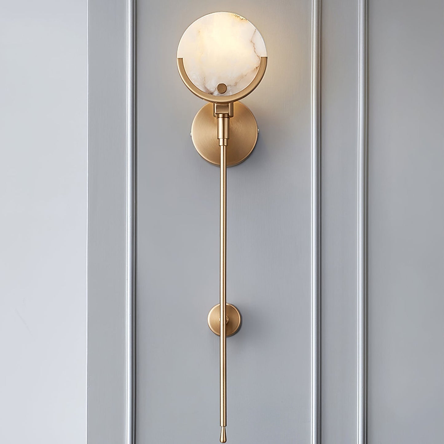 Kristy – Messing-Wandlampe aus Alabaster