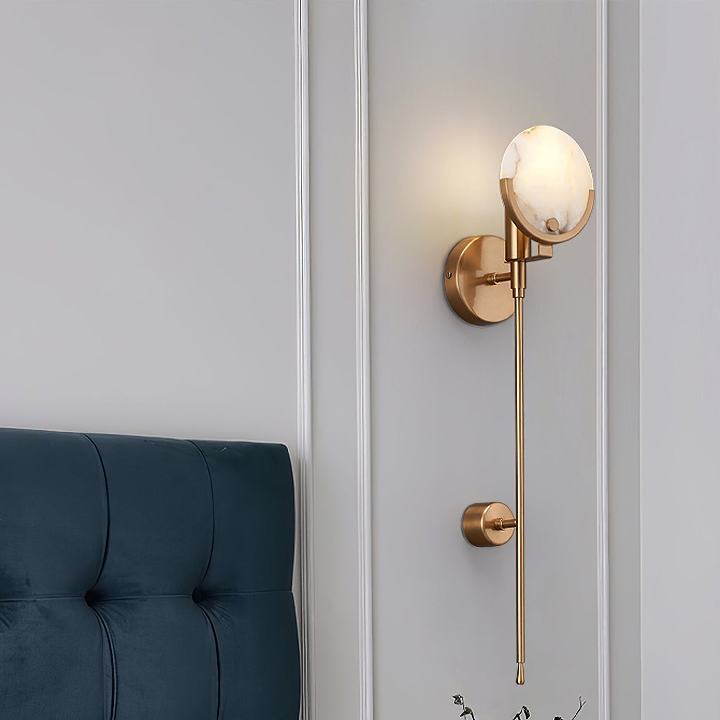 Kristy – Messing-Wandlampe aus Alabaster