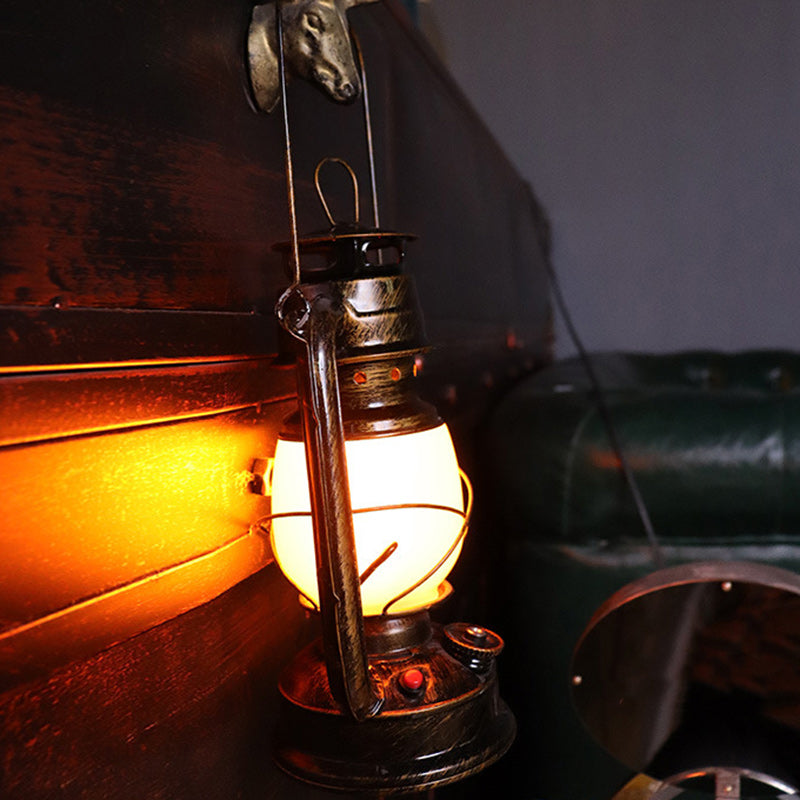 Arden – Retro LED-Campinglampe mit Batterie