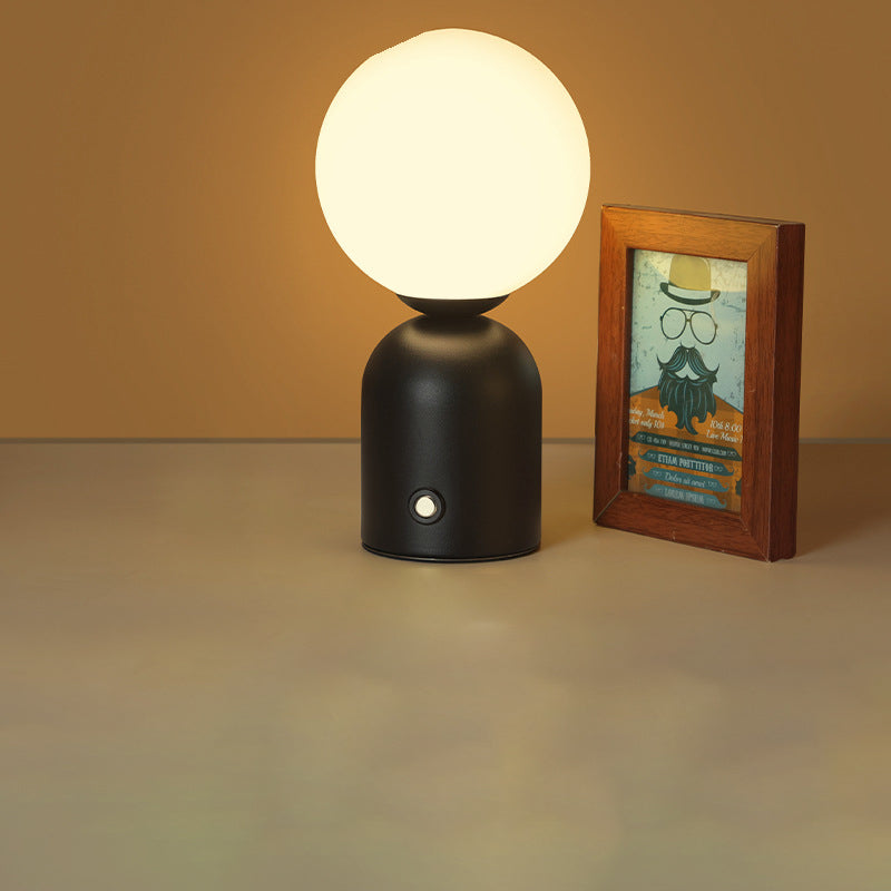Marvelle – Elegante Tischlampe im nordischen Stil