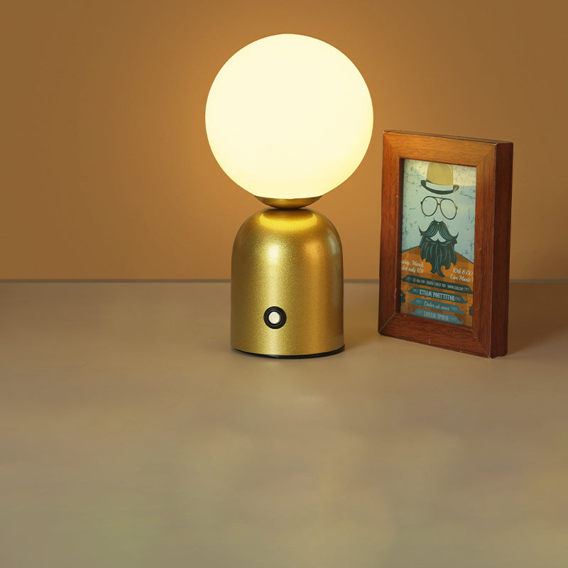 Marvelle – Elegante Tischlampe im nordischen Stil