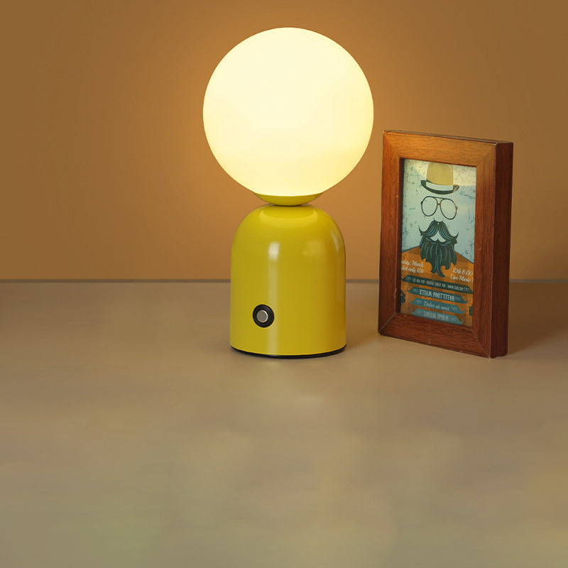 Marvelle – Elegante Tischlampe im nordischen Stil