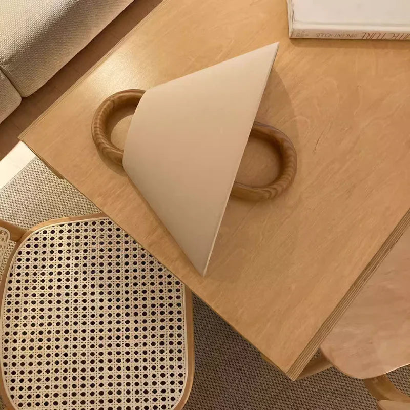 Alina – Wandlampe aus Buchenholz