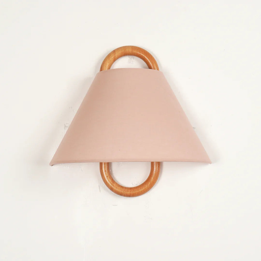 Alina – Wandlampe aus Buchenholz