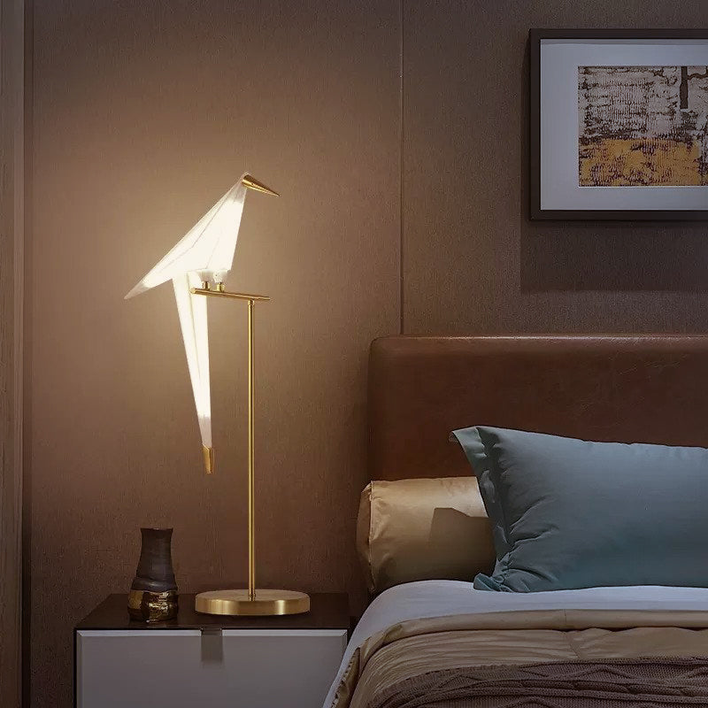 OriBird – Elegante Wandlampe in Origami-Vogelform