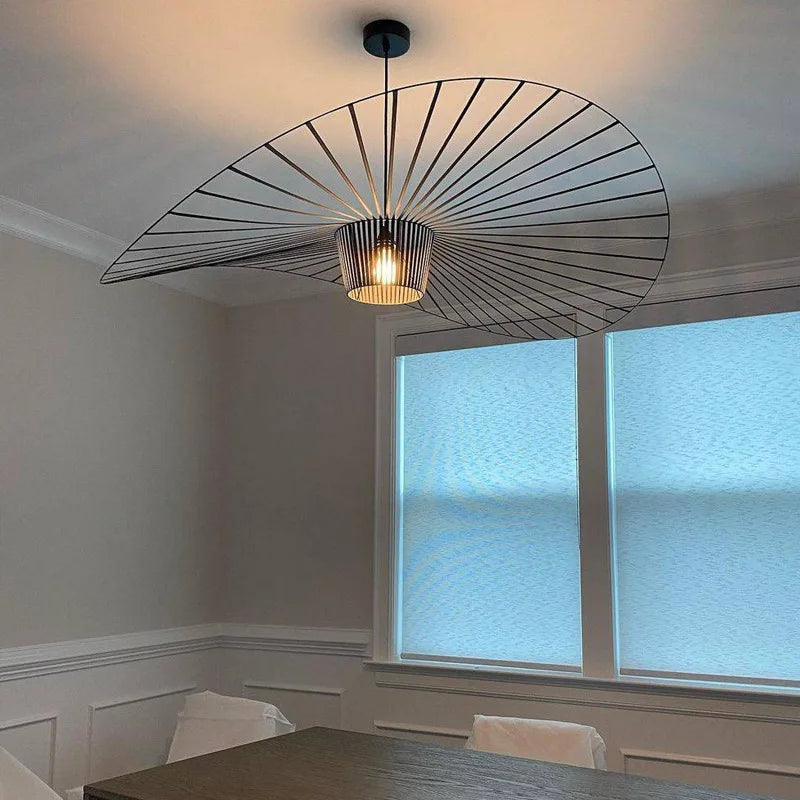 Kronleuchter in Strohhutform für Wohnzimmer