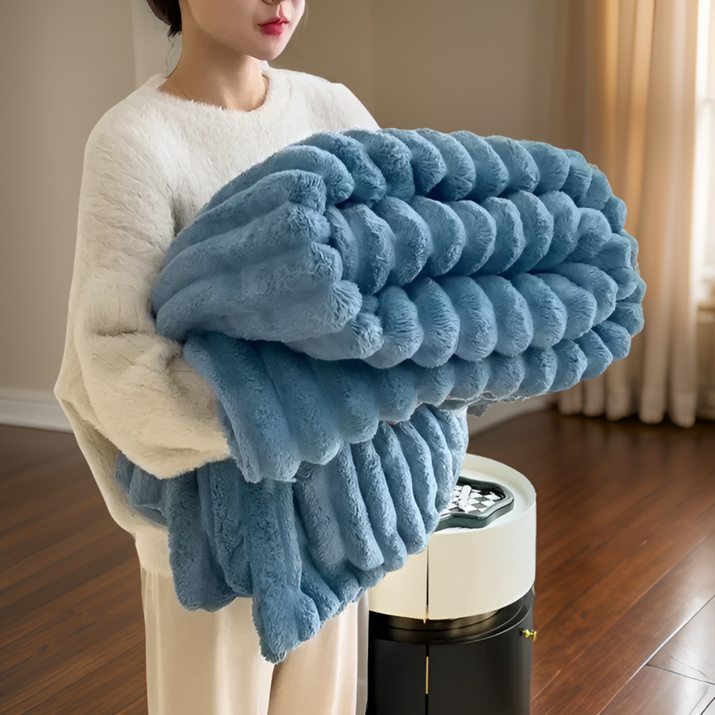 Zyra – Kuschelige Fleecedecke für Sofa & entspannte Momente