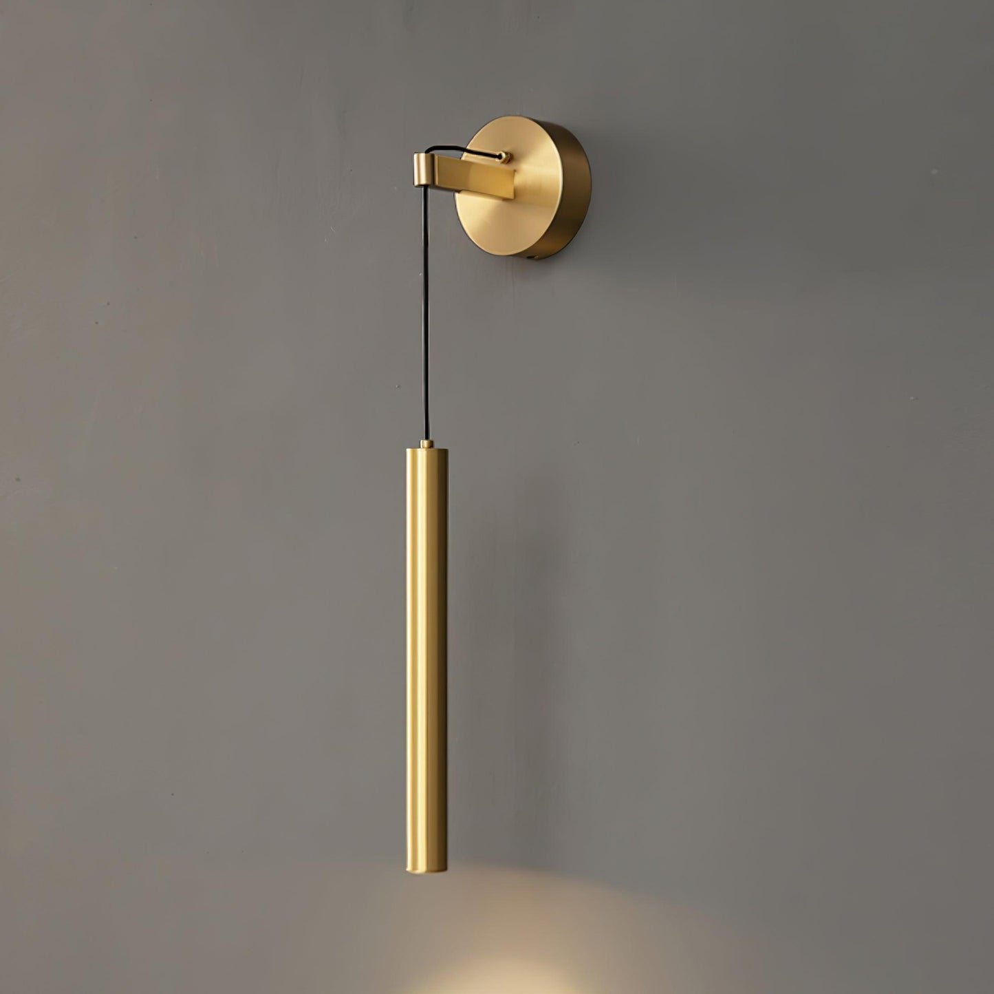 Naira – Kreative Wandlampe im Holzlook