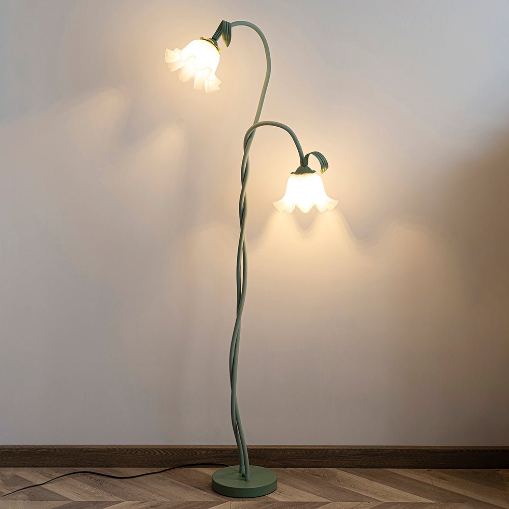 CallaLicht – Elegante Stehlampe im Calla-Blumen-Design