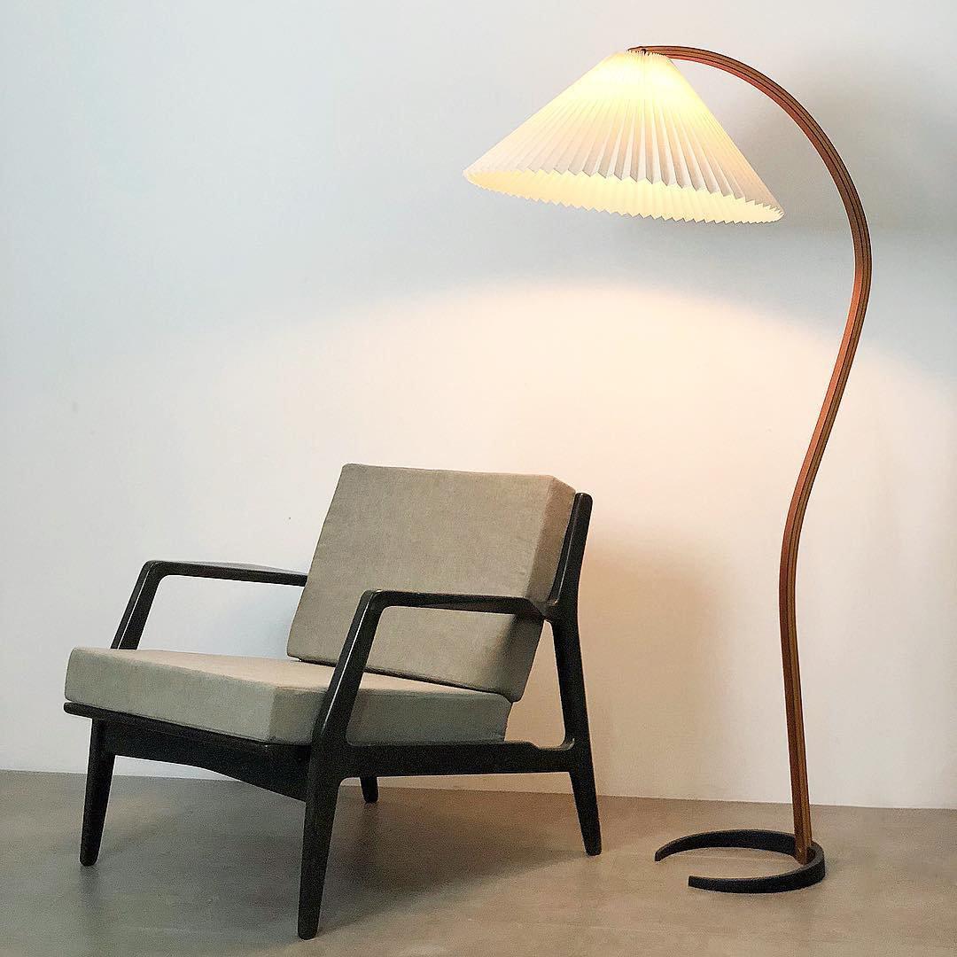 Selina – Skandinavische Stehlampe im Retro-Look