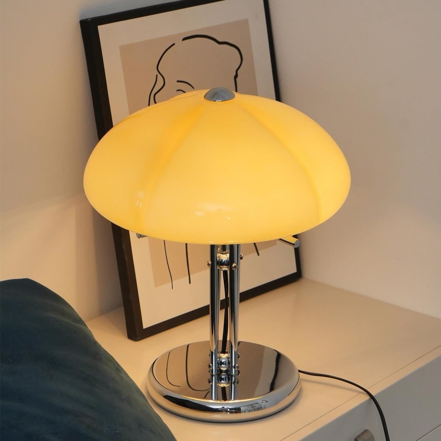 MushHaus – Pilzförmige Bauhaus-Tischlampe im stilvollen Design