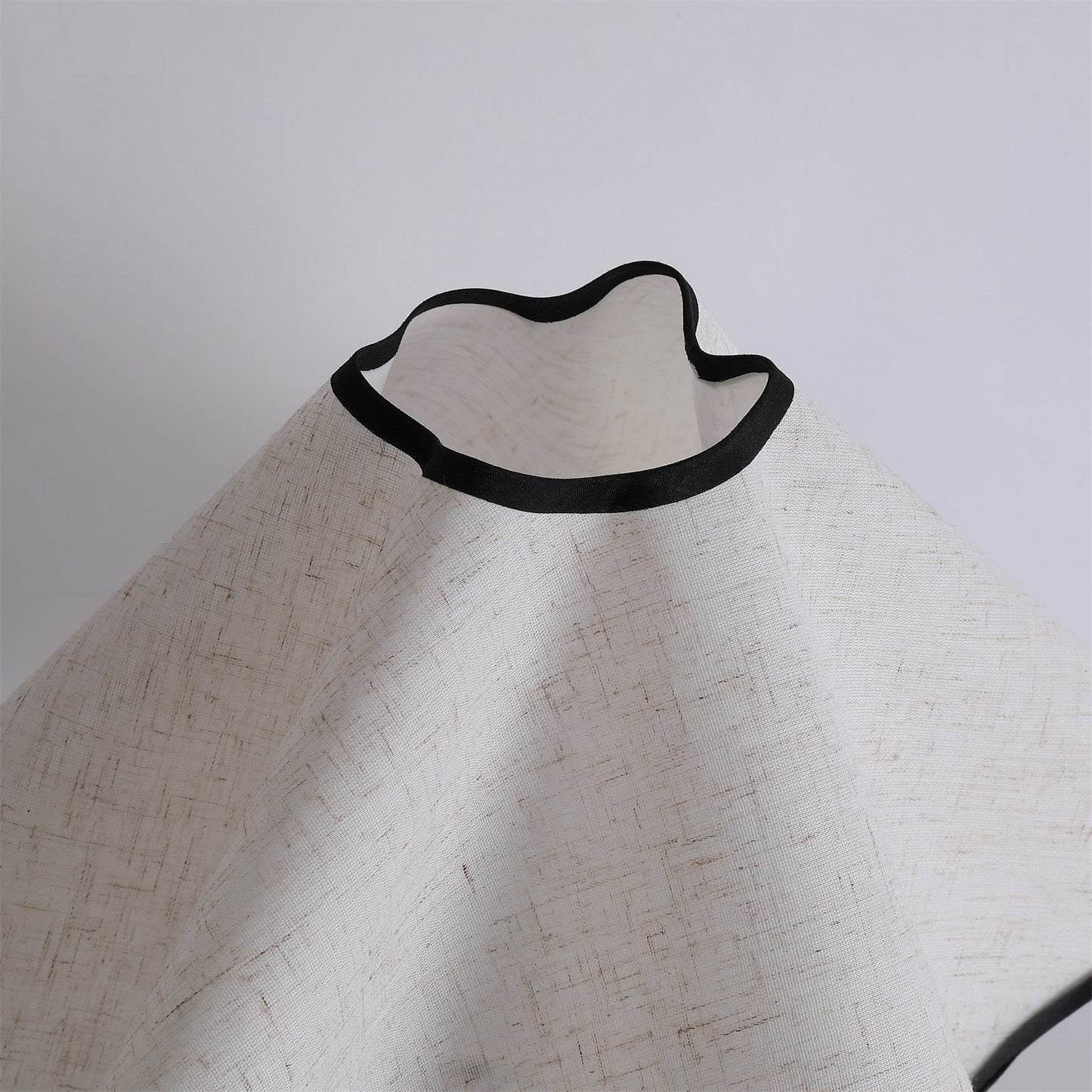 Lina – Alte Holz-Tischlampe im Retro-Stil