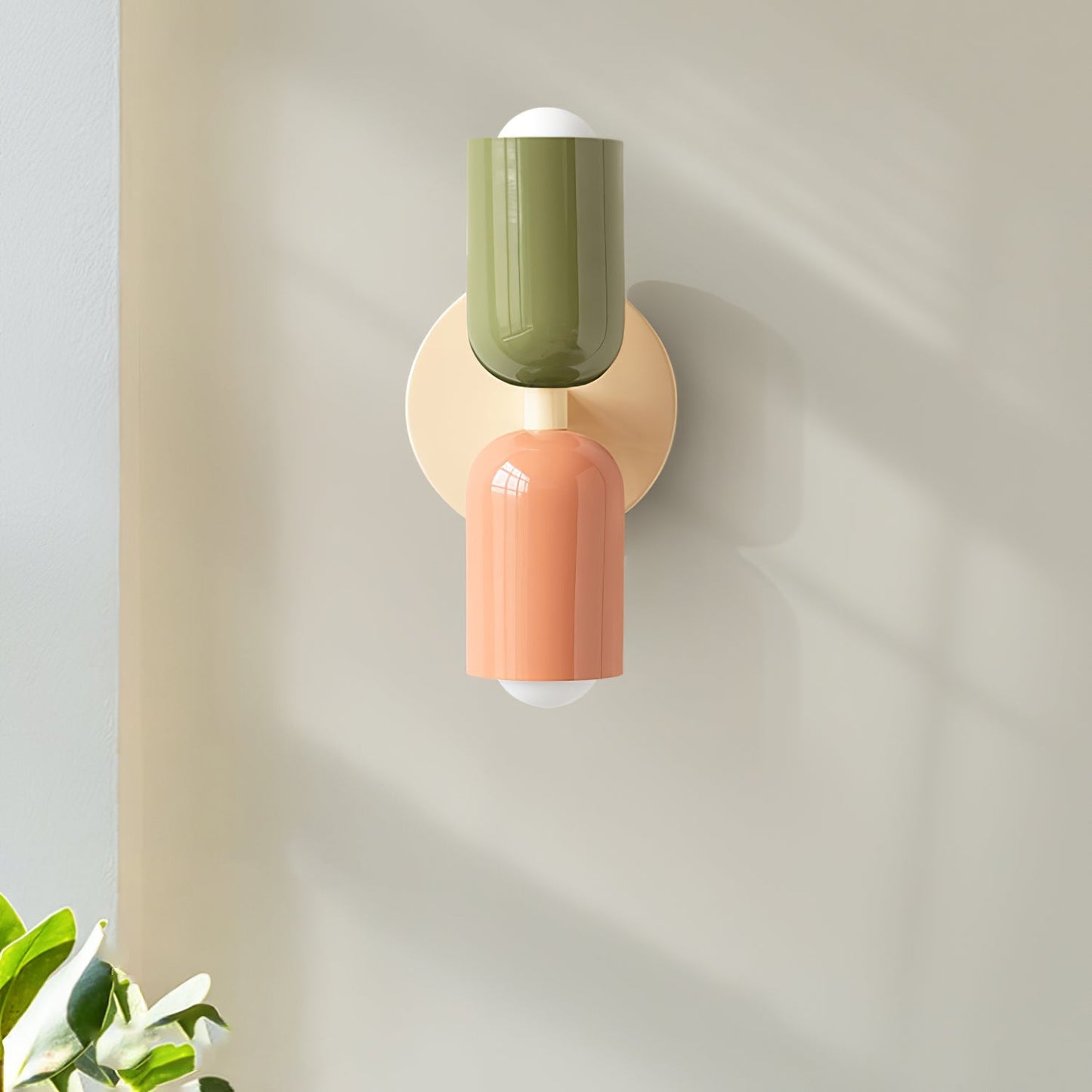 Keiko – Cremefarbene Doppelkopf-Wandlampe