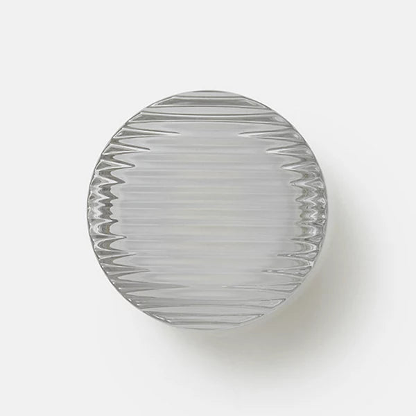 Inga – Nordische Wandlampe mit Strukturglas