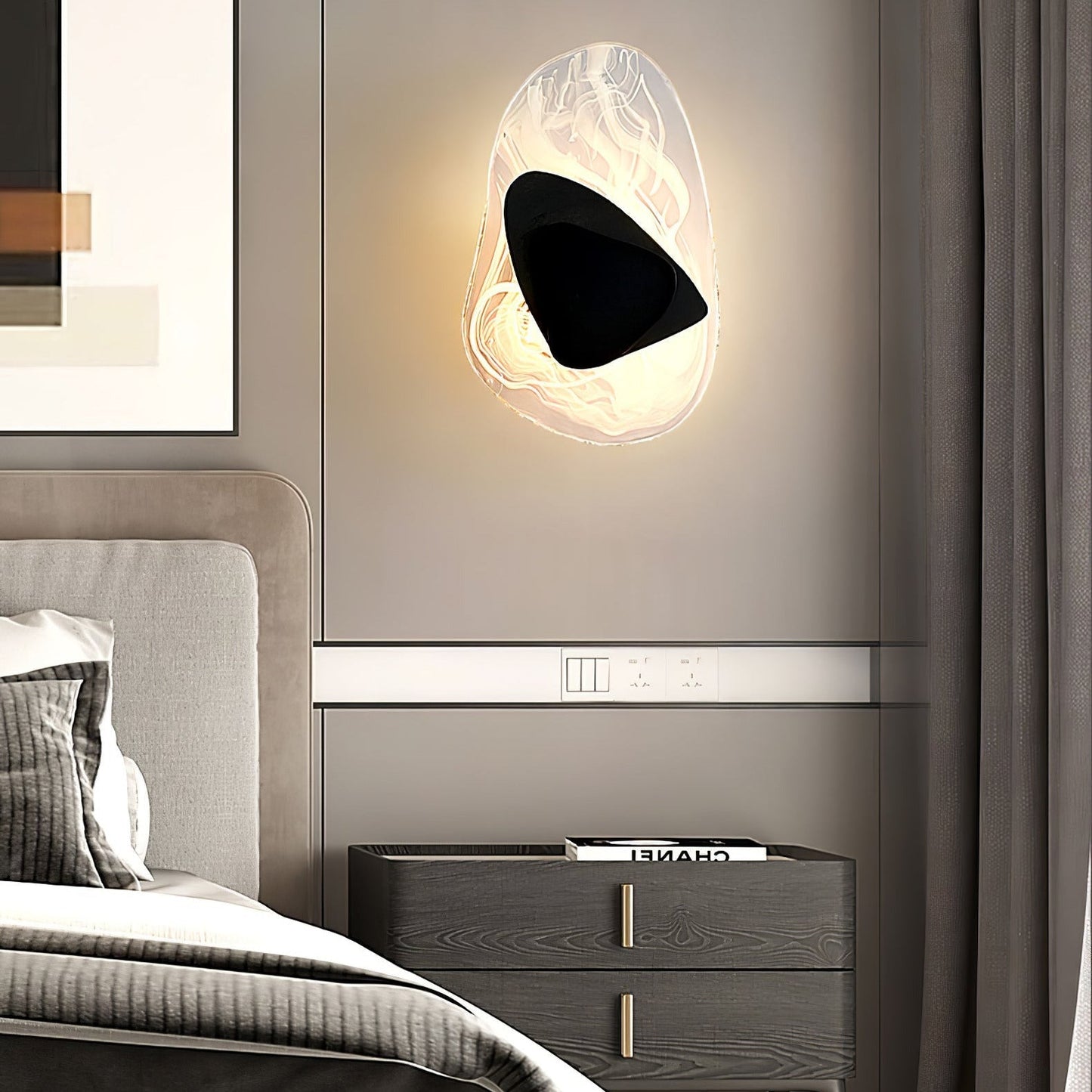 Katara – Designer Wandleuchte mit Kristallakzenten