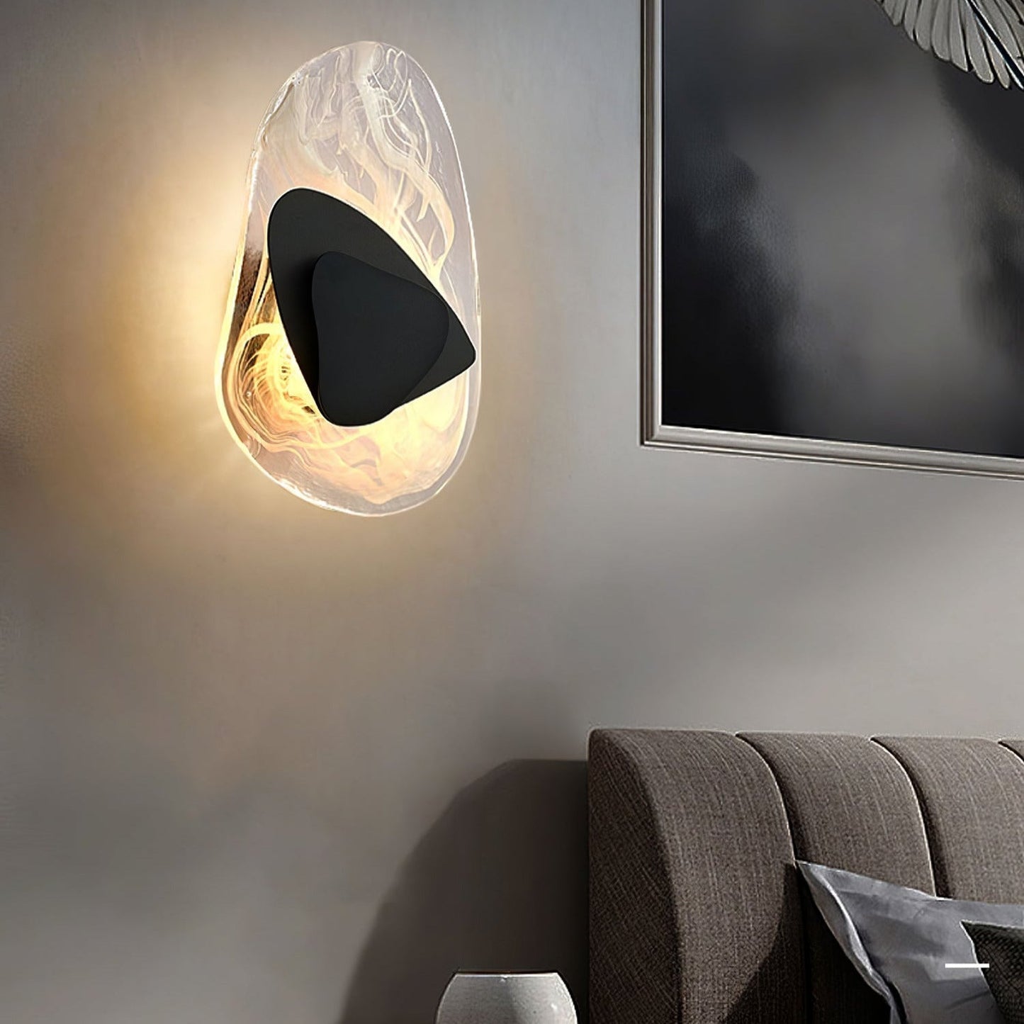 Katara – Designer Wandleuchte mit Kristallakzenten