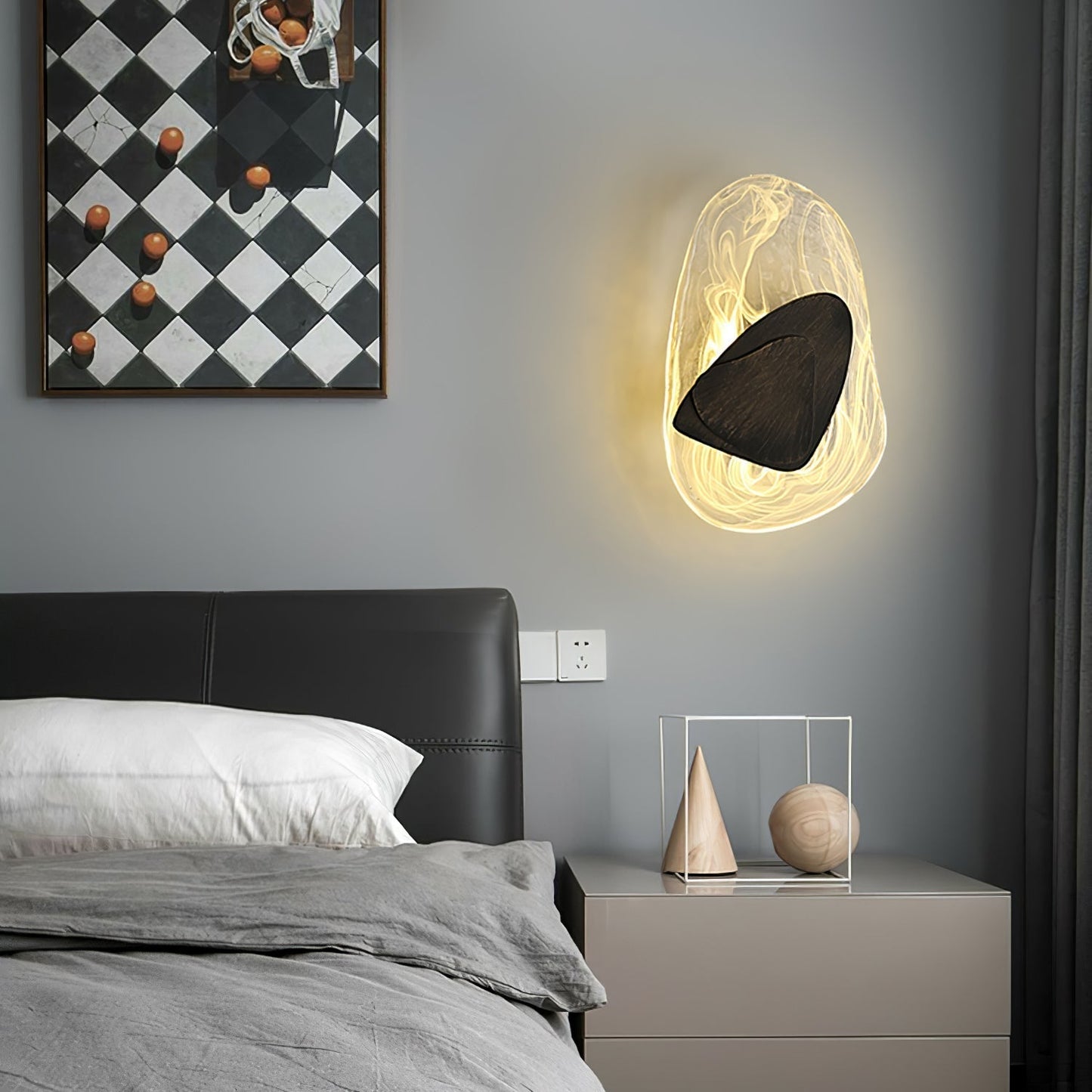 Katara – Designer Wandleuchte mit Kristallakzenten