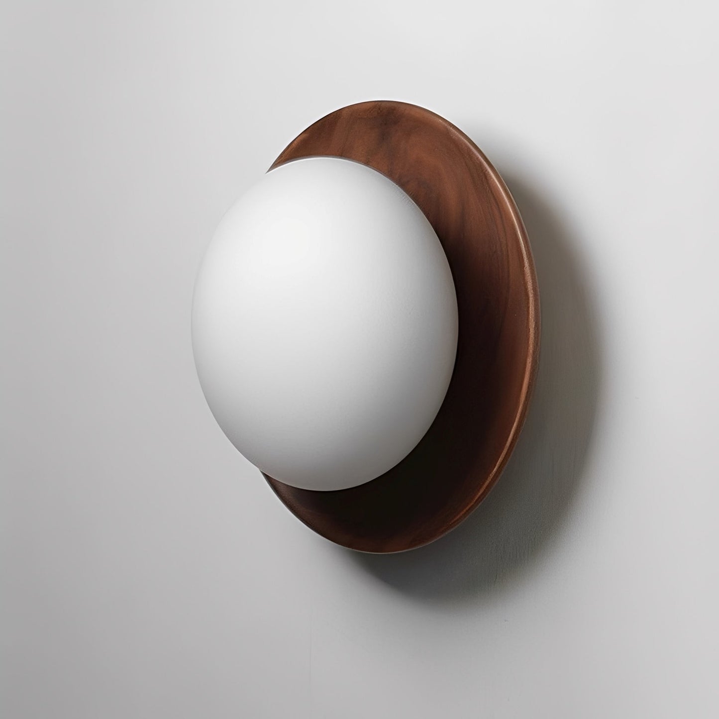 Yume – Nordische Holz-Wandleuchte im Creme-Stil