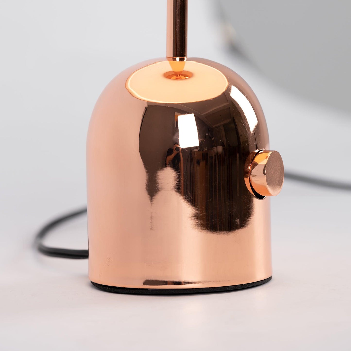 Bella – Schicke Tischlampe mit klassischem Stil und sanftem Licht