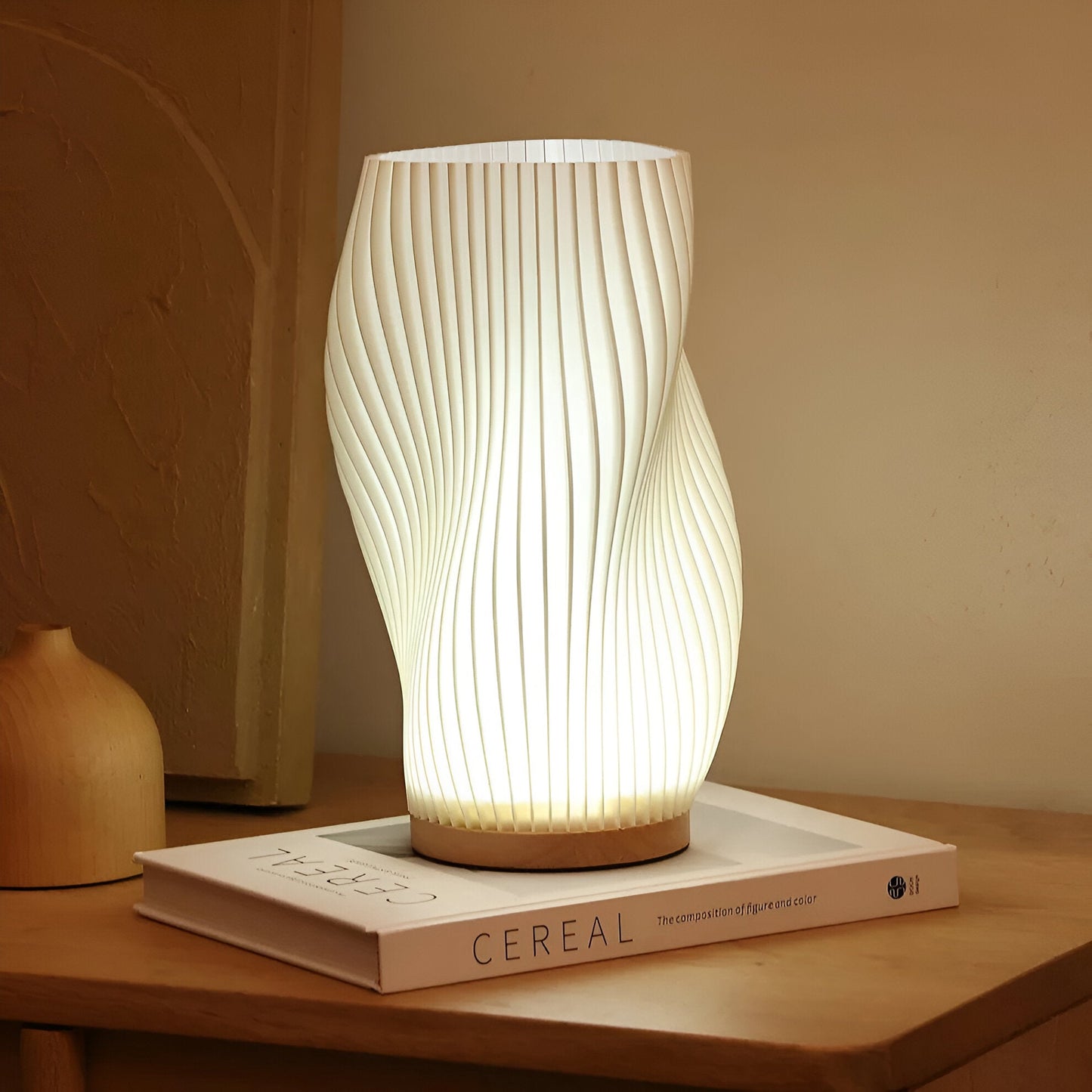 WaveGlow Tischlampe – 3D-Wellenoptik
