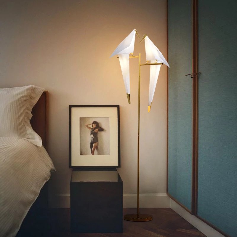 OriBird – Elegante Wandlampe in Origami-Vogelform