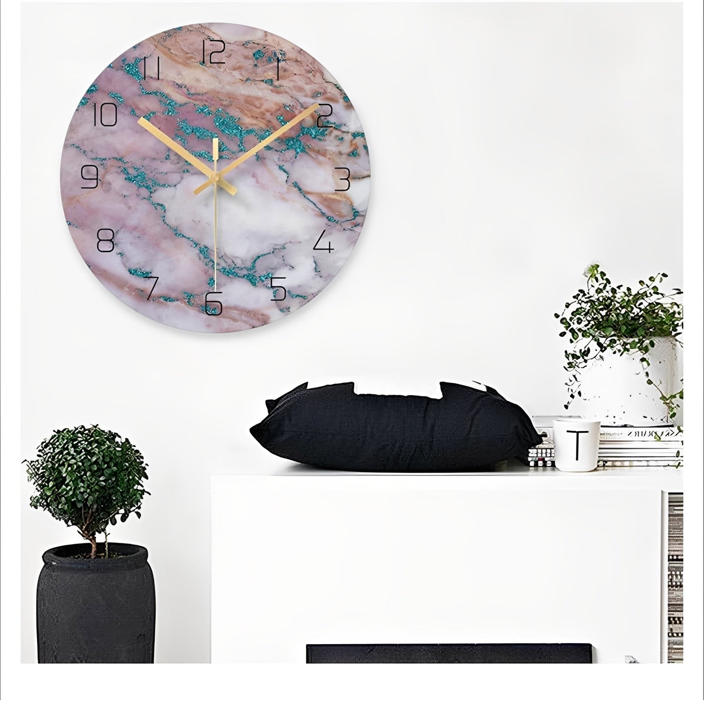 Marbela – Glas-Wanduhr im nordischen Stil mit Marmorlook