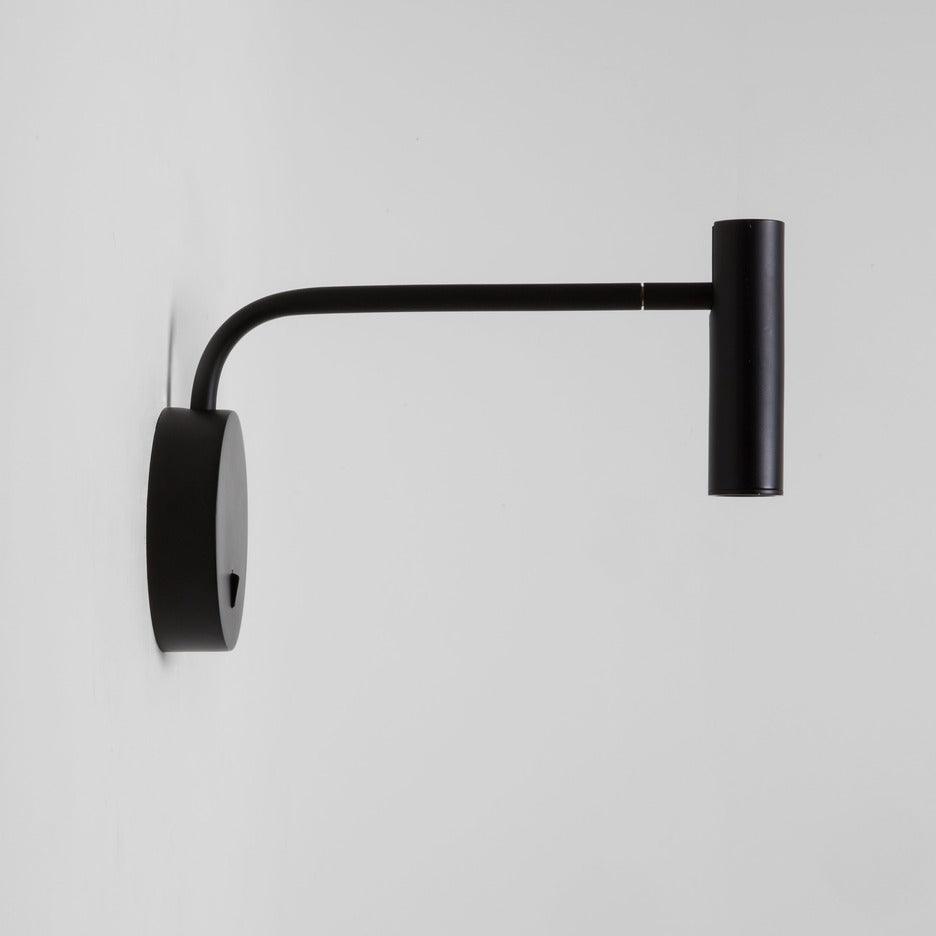 Niva – Runde LED-Wandleuchte mit Spotfunktion