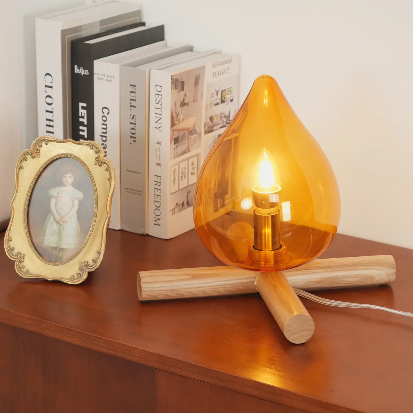 Danny – Retro Tischlampe für Dekoration