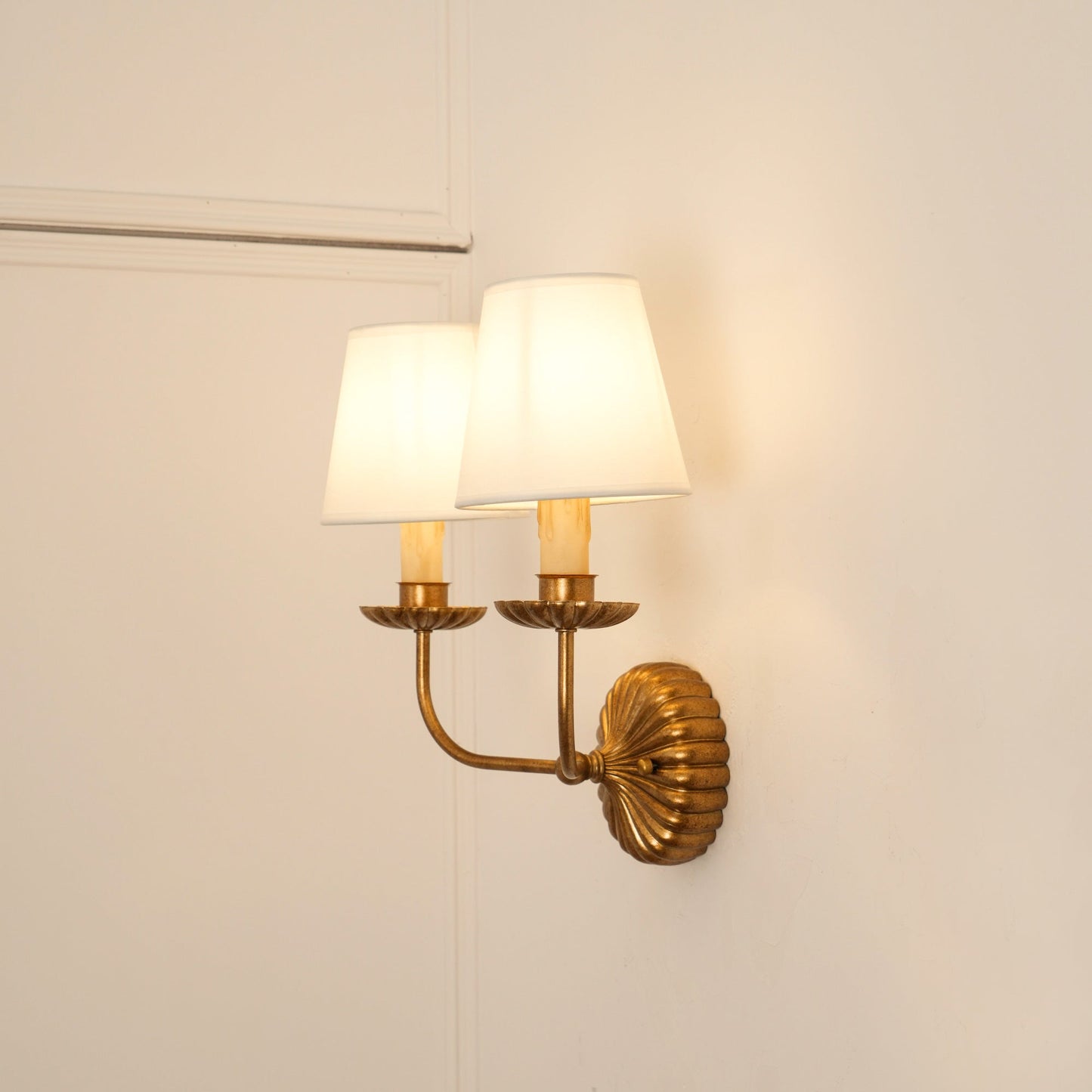 Kristy – Vintage Wandlampe im Kerzen-Stil