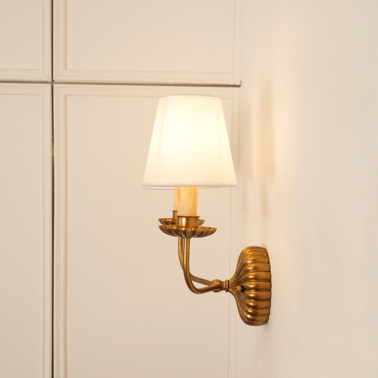 Kristy – Vintage Wandlampe im Kerzen-Stil