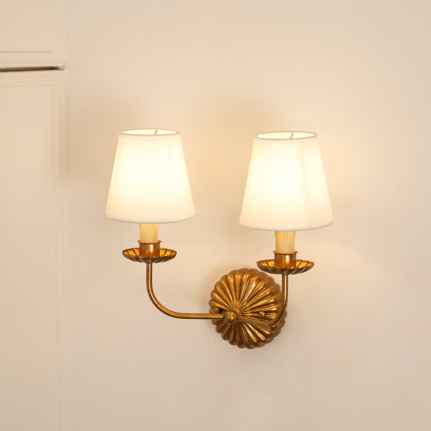 Kristy – Vintage Wandlampe im Kerzen-Stil