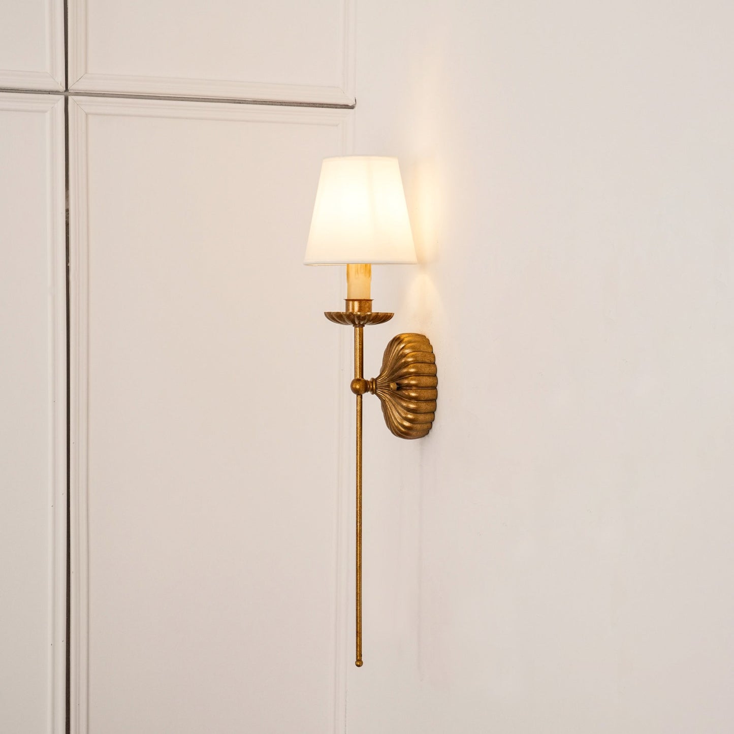 Kristy – Vintage Wandlampe im Kerzen-Stil